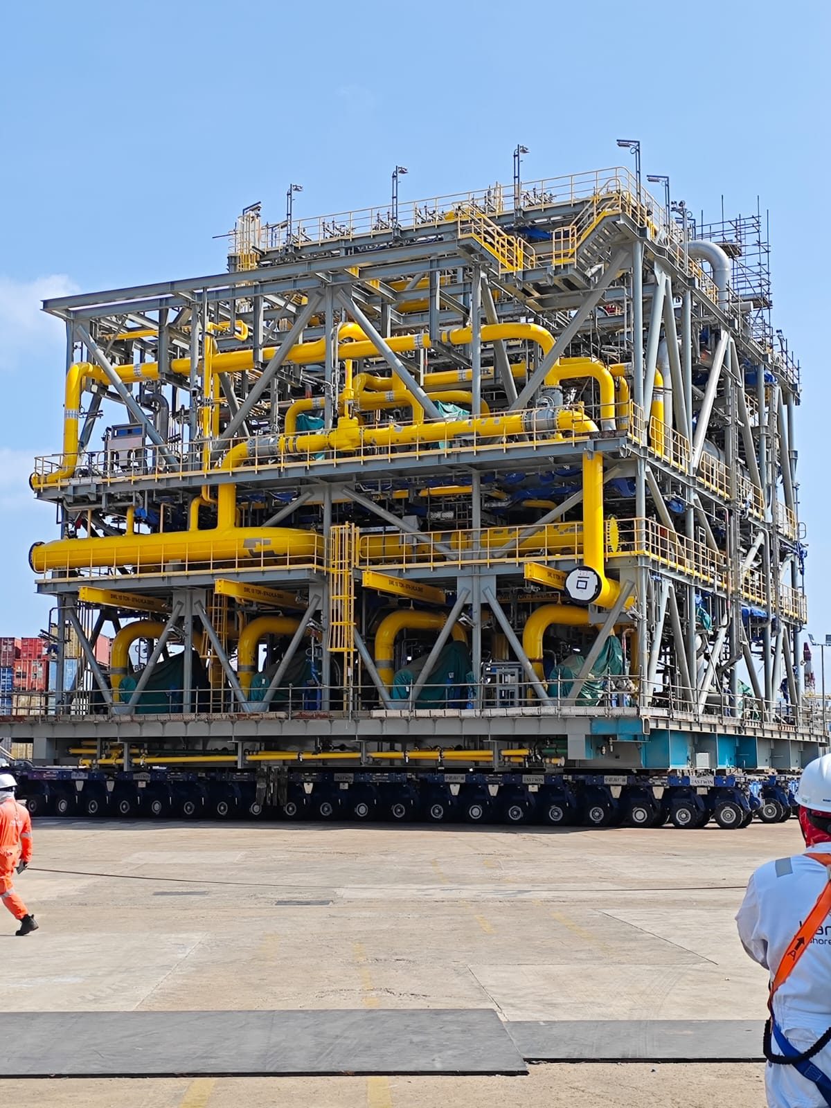 E-House module on heavy transport trailers, Batam
